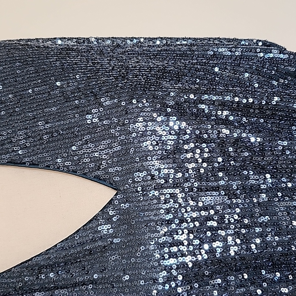 Beautiful blue Vince Camuto sequin dress. - Picture 2 of 6